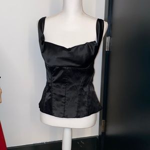 Corset with a zipper